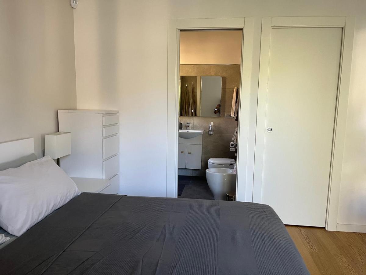 Moderno Bilocale Con Terrazzo Rom